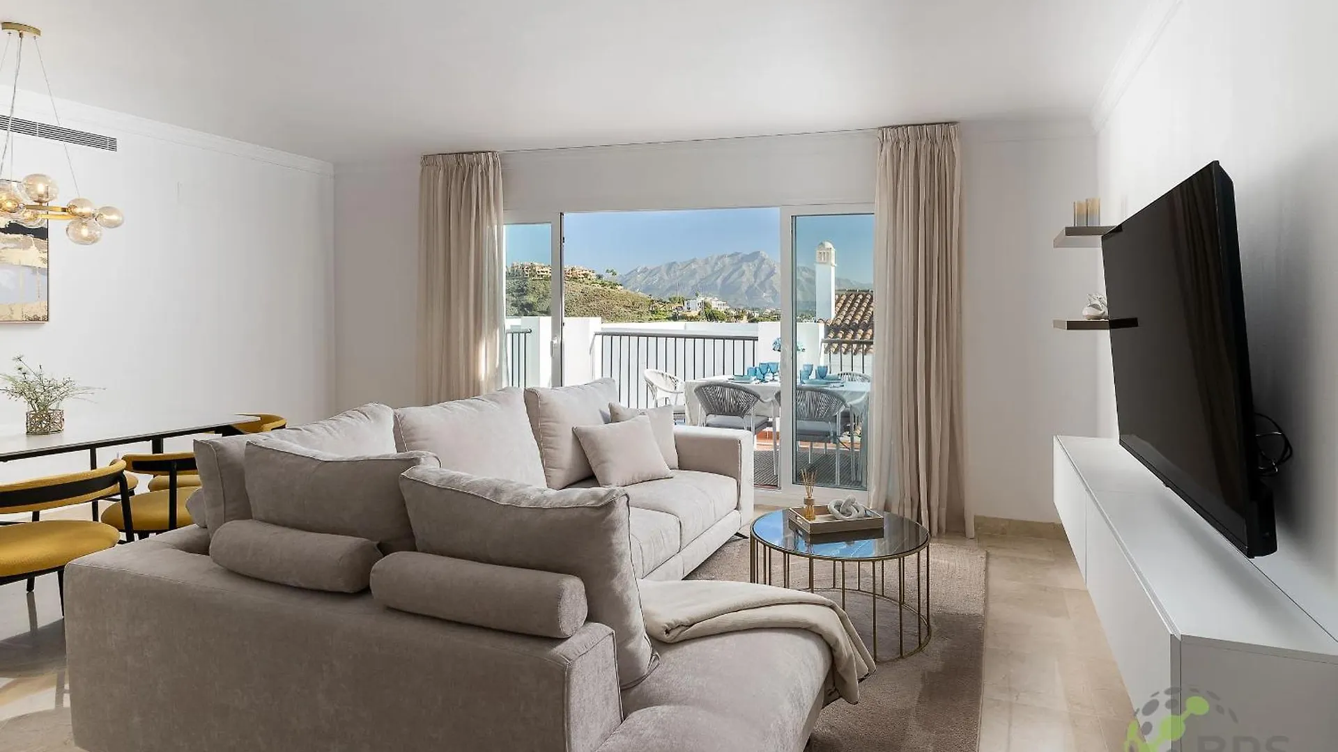 Paraiso Pueblo Penthouse - 4404 Estepona