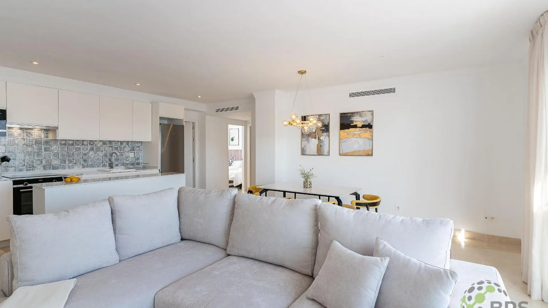 Paraiso Pueblo Penthouse - 4404 Estepona España