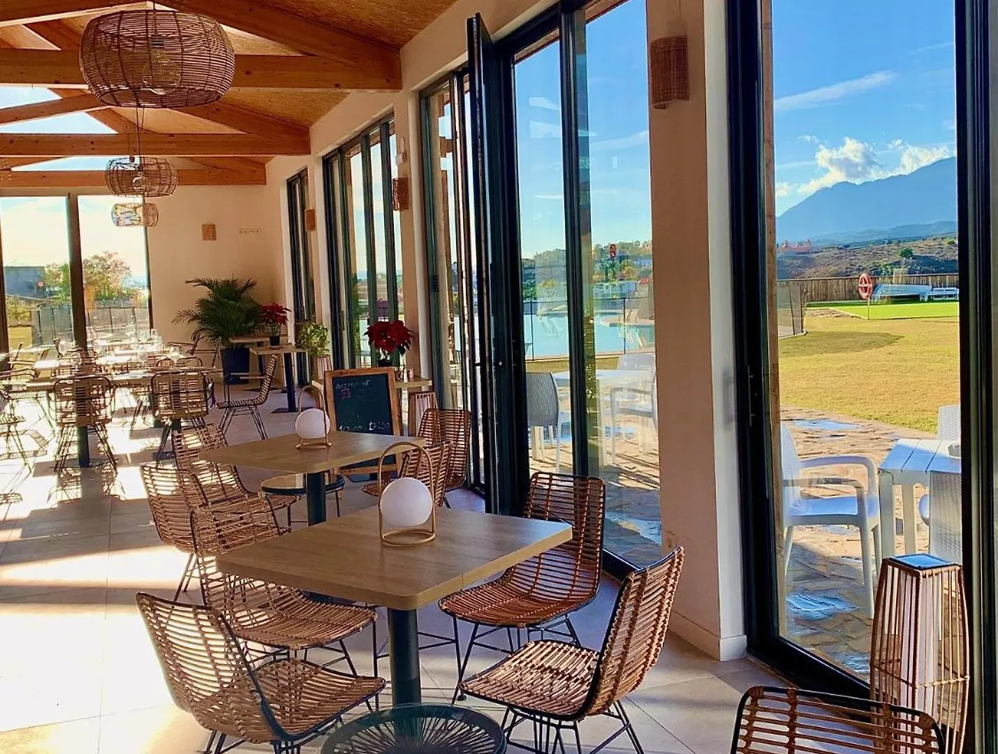 Paraiso Pueblo Penthouse - 4404 Estepona 0*,
